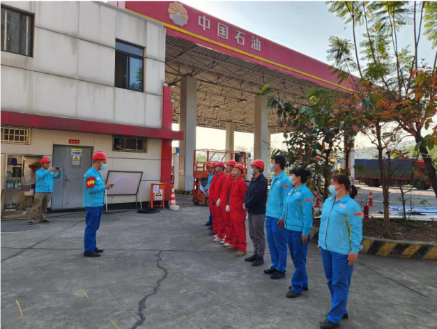 1681466066278011.png 蜀交中油公司加強加油站施工作業現場管理4.png