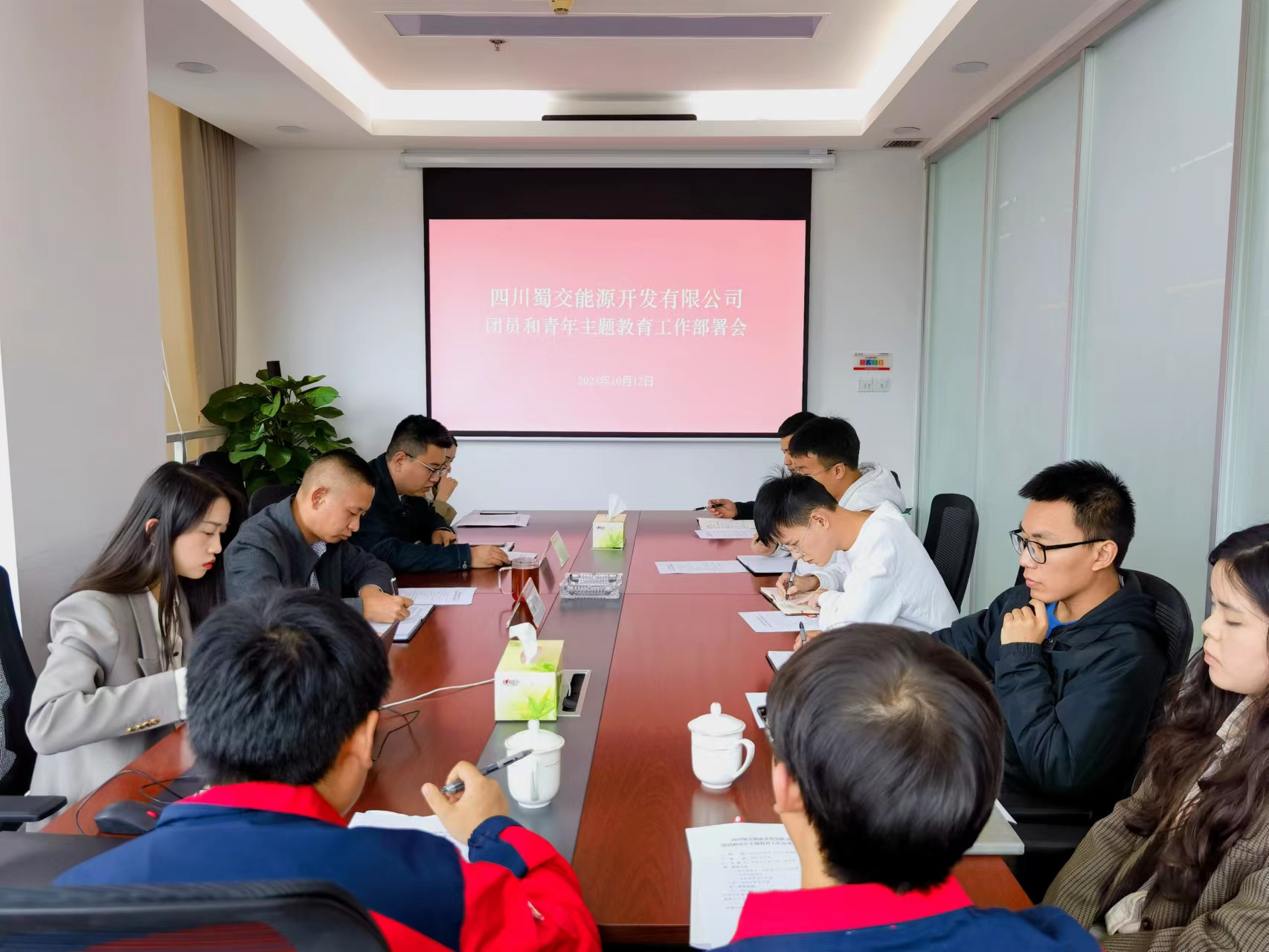 1697593765408911.jpg 1697593765408911.jpg