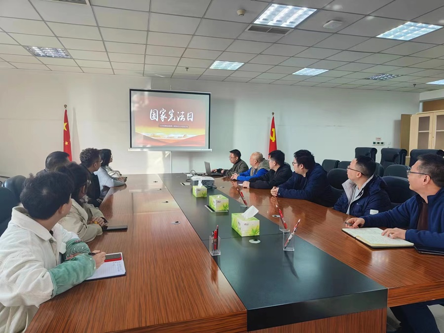 1701918258911381.jpg 照片1-開展專題學習.jpg