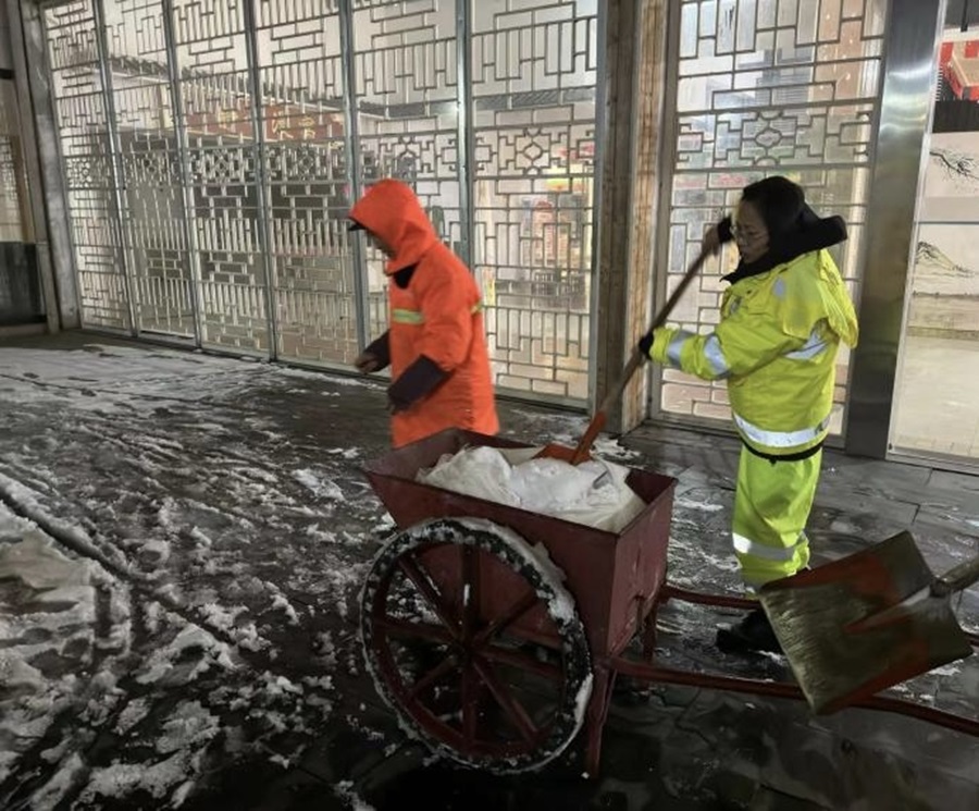 1737342374276010.jpg 夜間除雪.jpg