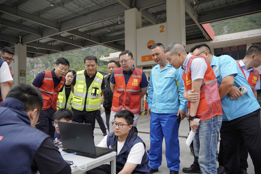 1750215530519181.jpg 蜀道交通服務集團2025年防汛應急演練圓滿舉行4_1.JPG